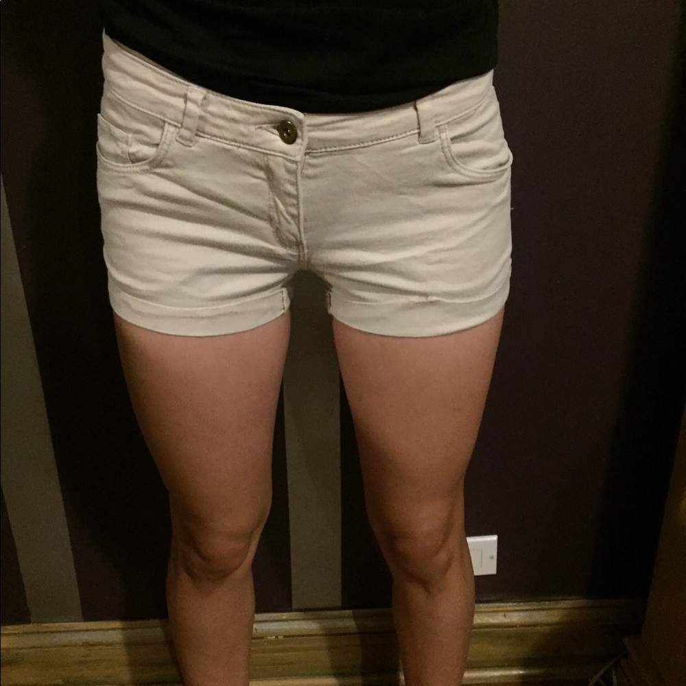 H&M khaki Shorts Size 4